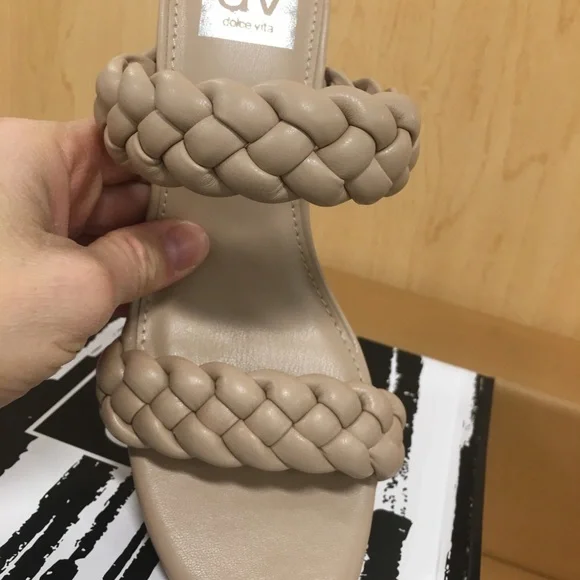 👡Dolce Vita Nude Heel Sandals 👡 - Picture 4 of 9